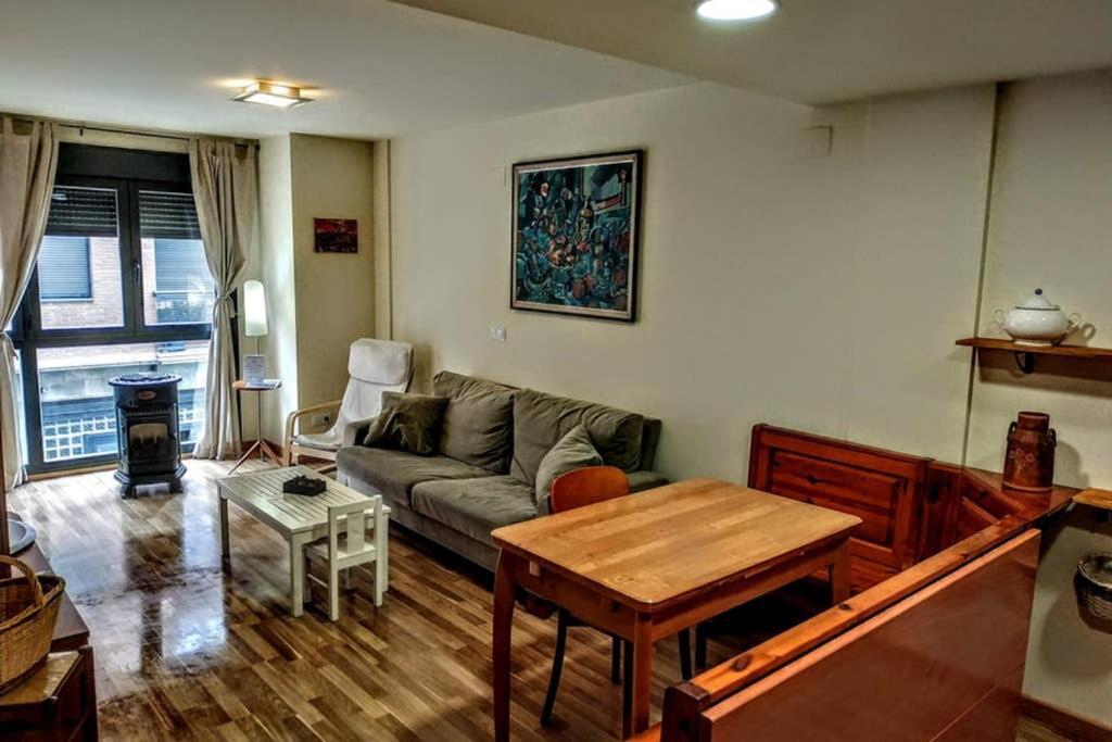 Bonito Apartamento En อาอินซา ภายนอก รูปภาพ