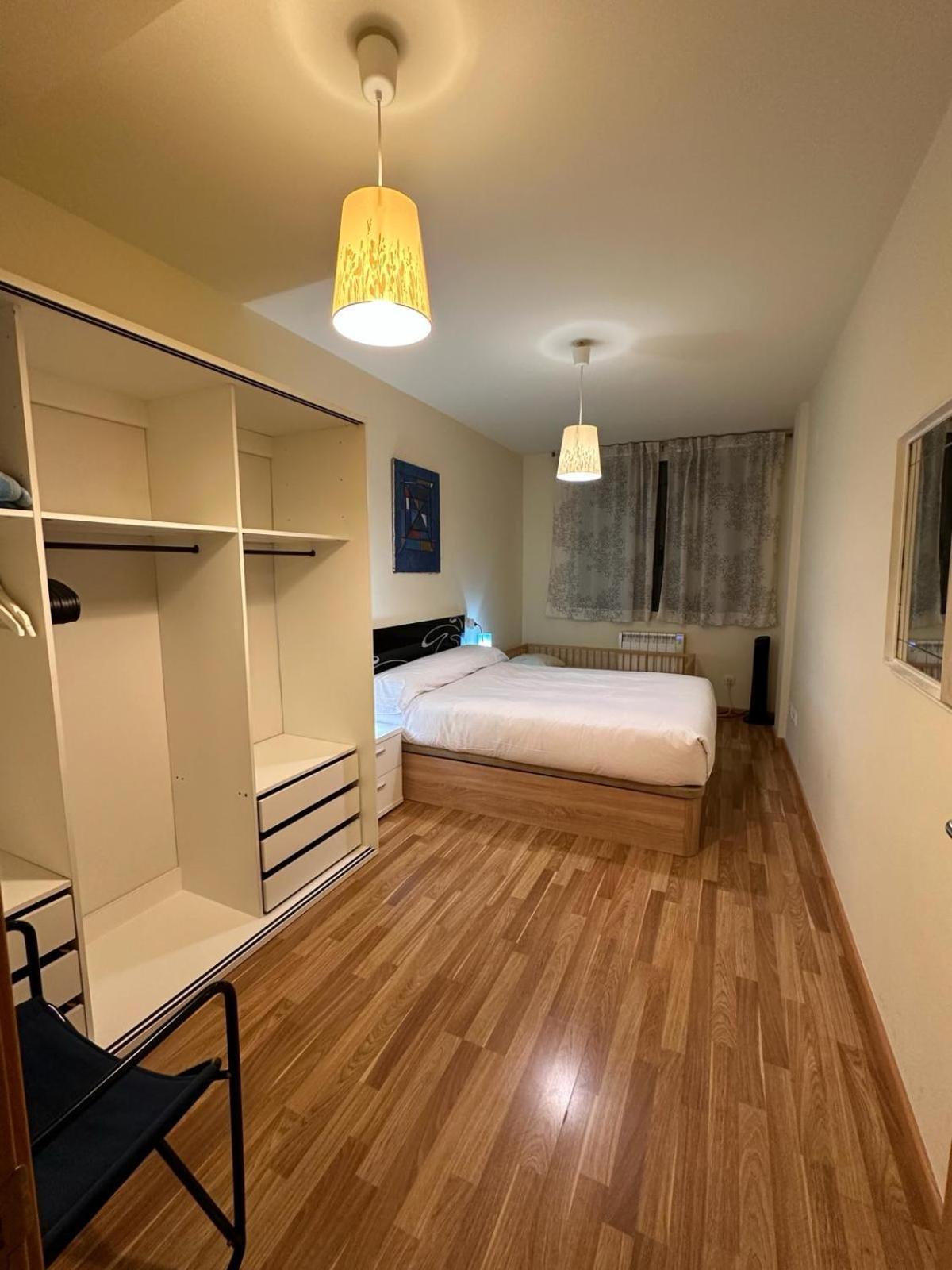 Bonito Apartamento En อาอินซา ภายนอก รูปภาพ